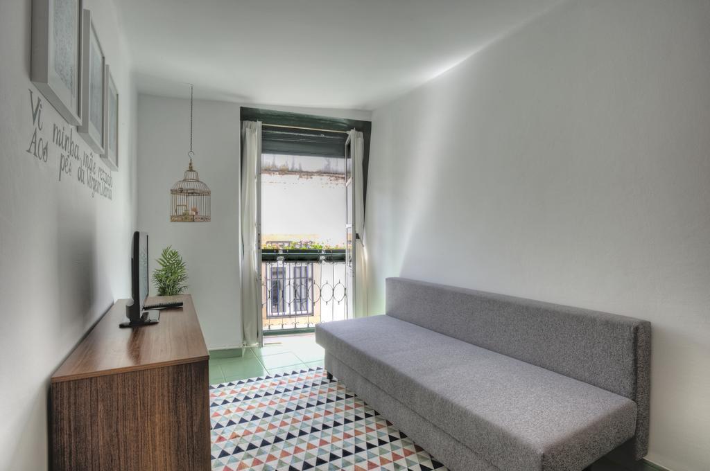 Stay Local In Alfama! Alice Central Home, Near River Lisboa Ngoại thất bức ảnh
