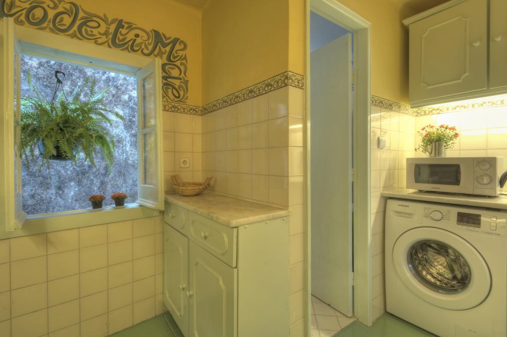 Stay Local In Alfama! Alice Central Home, Near River Lisboa Ngoại thất bức ảnh